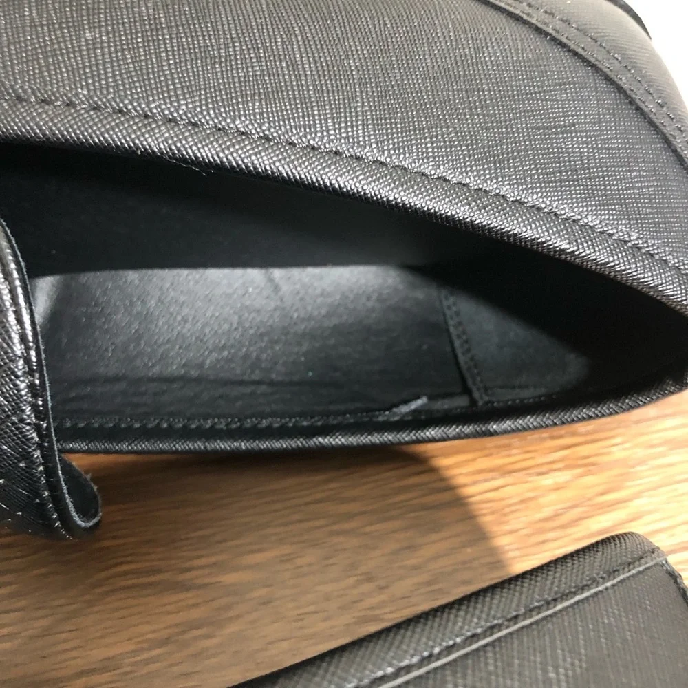 GUESS Men’s Workwear Slip On Size 11M Casual Black Loafer Dress Shoes Traveling